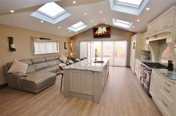 2 Haydens Park Green, Lucan, Co. Dublin