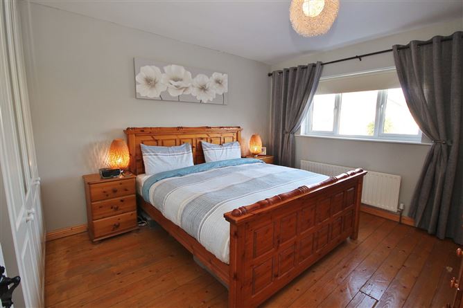 2 Haydens Park Green, Lucan, Co. Dublin