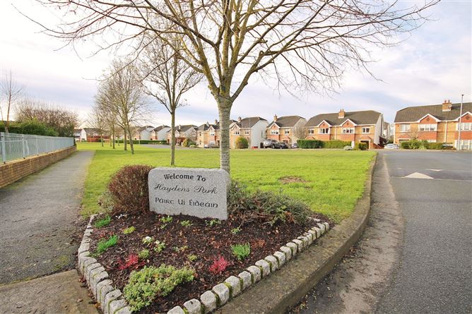 2 Haydens Park Green, Lucan, Co. Dublin