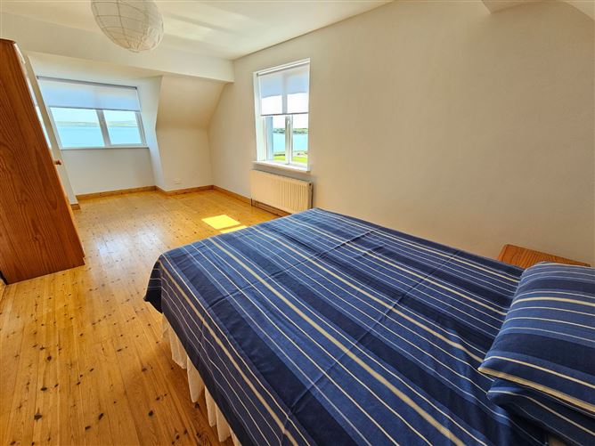 Lisheen Lodge, Moyarta East, Carrigaholt, Kilkee, Co. Clare