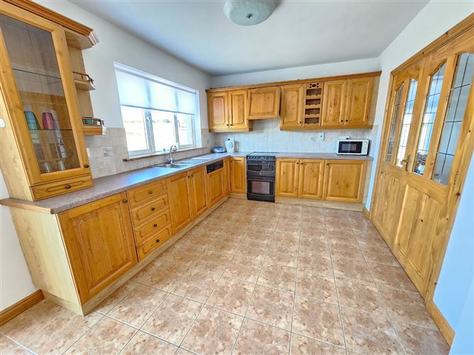 Lisheen Lodge, Moyarta East, Carrigaholt, Kilkee, Co. Clare