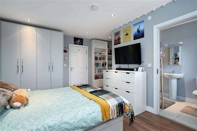 6 Croftwell, Schools Road, Rathcoole, Co. Dublin