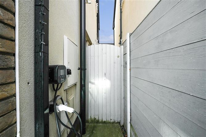 6 Croftwell, Schools Road, Rathcoole, Co. Dublin