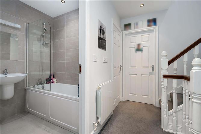 6 Croftwell, Schools Road, Rathcoole, Co. Dublin