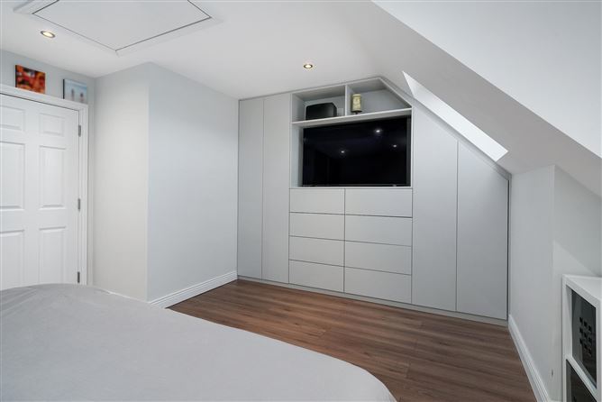 6 Croftwell, Schools Road, Rathcoole, Co. Dublin