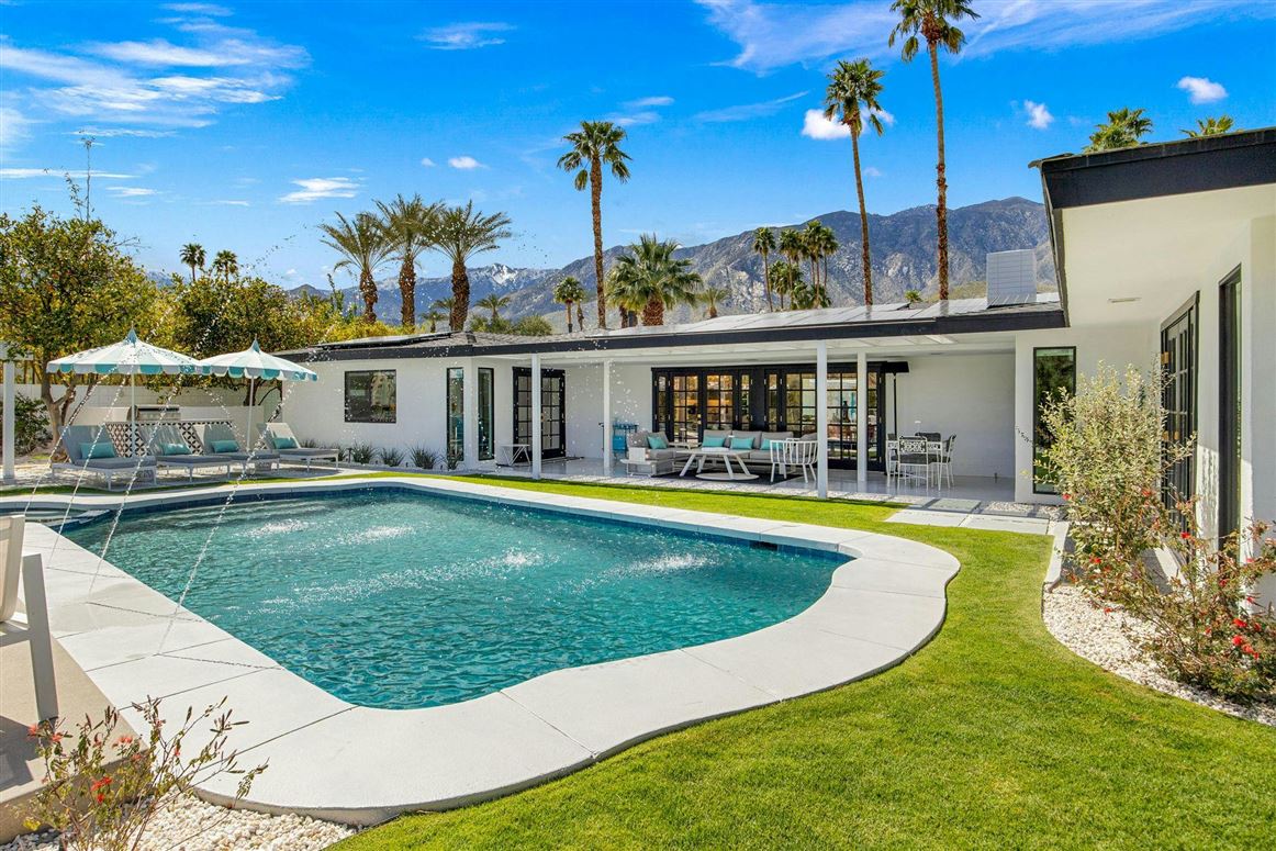 Desert Treasure,Palm Springs,California,USA