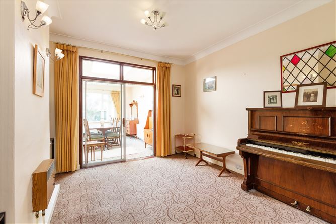13 Beechpark, Castleknock Road, Castleknock, Dublin 15