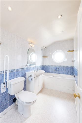 13 Beechpark, Castleknock Road, Castleknock, Dublin 15
