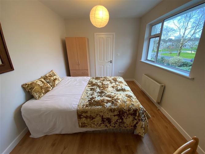 20 Clifton Crescent, Newcastle, Galway