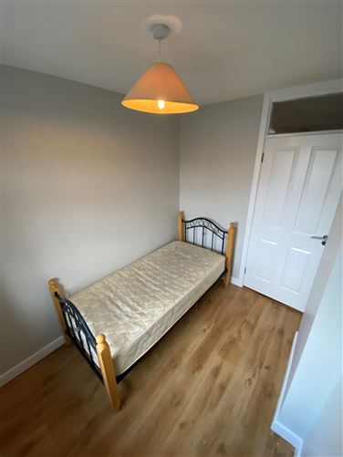 20 Clifton Crescent, Newcastle, Galway
