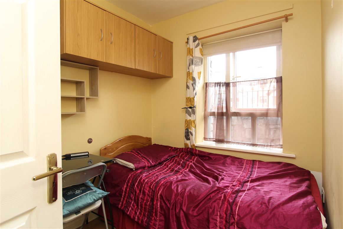 8 An Larnach, Bohermore, Galway