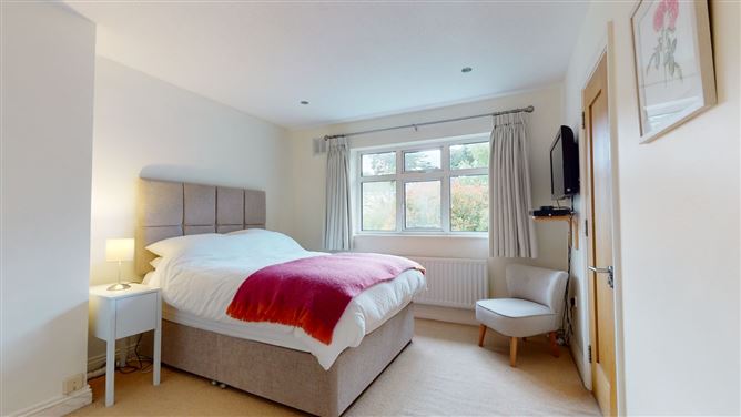 14 Rathmichael Woods, Shankill, Dublin 18