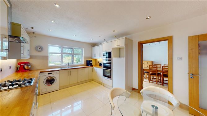 14 Rathmichael Woods, Shankill, Dublin 18
