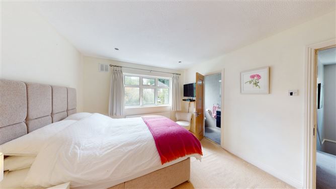 14 Rathmichael Woods, Shankill, Dublin 18
