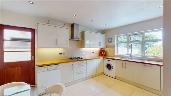 14 Rathmichael Woods, Shankill, Dublin 18