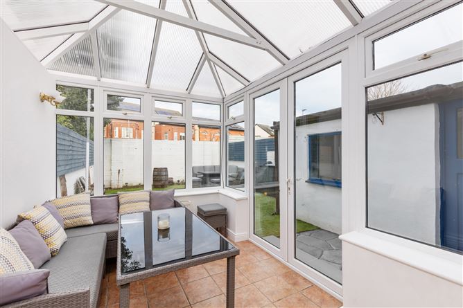 16 The Crescent, Binn Eadair View, Sutton, Dublin 13