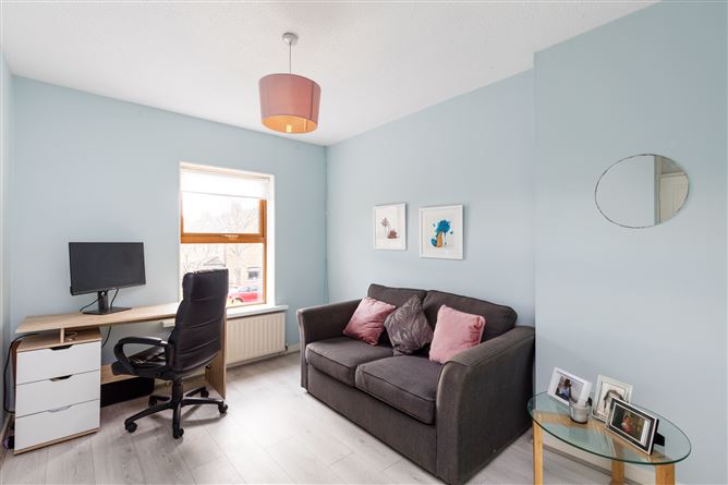 16 The Crescent, Binn Eadair View, Sutton, Dublin 13