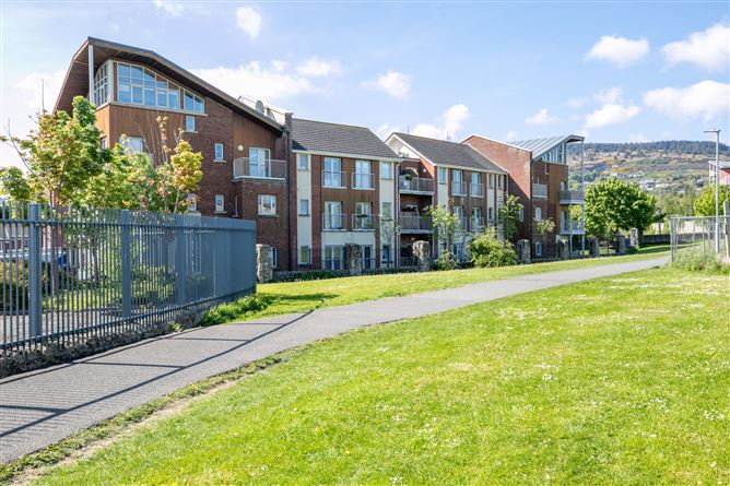 18 Grianan Fidh, Stepaside, Dublin 18