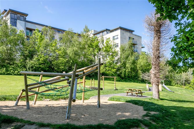18 Grianan Fidh, Stepaside, Dublin 18