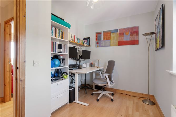 18 Grianan Fidh, Stepaside, Dublin 18