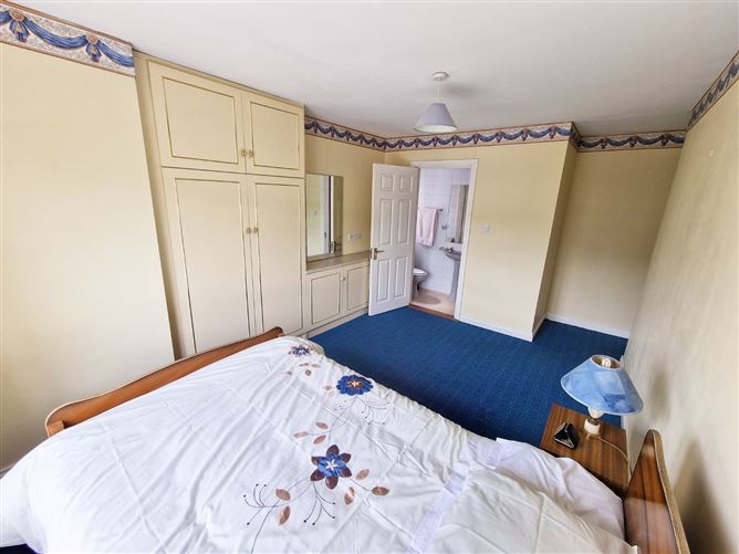 30 Greendale, Clon Road, Ennis, Co. Clare