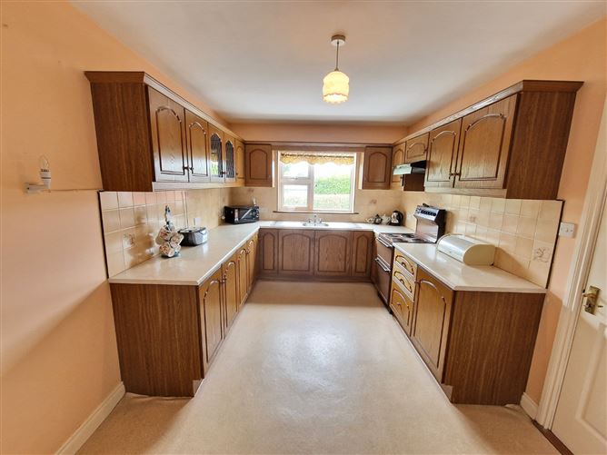 30 Greendale, Clon Road, Ennis, Co. Clare