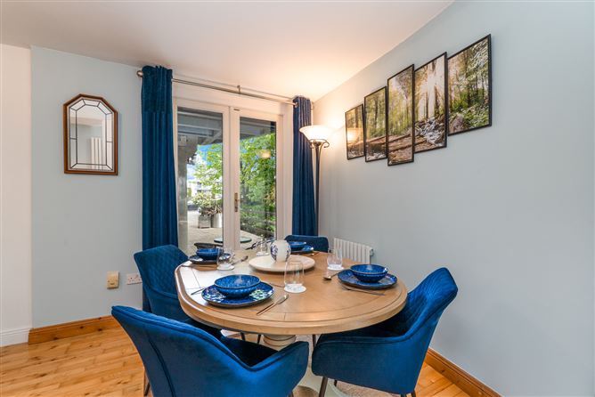 Photo 4 of 25 — 46 Dundrum Gate, Dundrum, Dublin 16