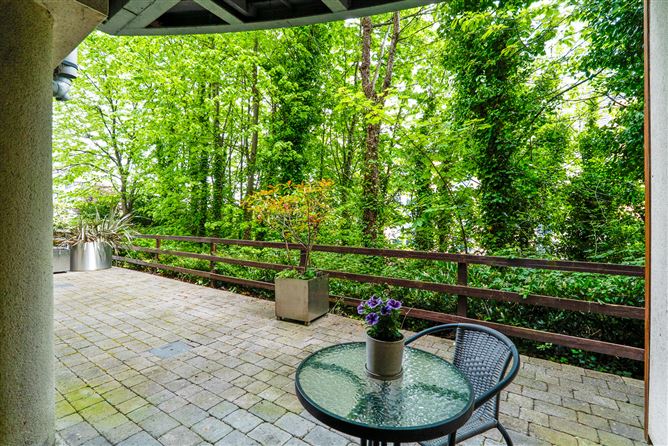Photo 19 of 25 — 46 Dundrum Gate, Dundrum, Dublin 16