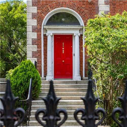 https://photos-a.propertyimages.ie/media/7/0/5/5024507/bd3f1976-ef2d-47dd-af60-8afca2cf1055_l.jpg