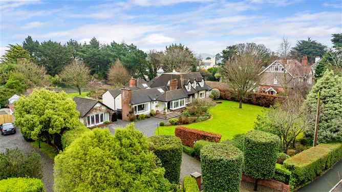 Moorea, Kerrymount Avenue, Foxrock, Dublin 18