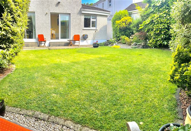 Woodview, Lakelands Crescent, Kilmacud, Dublin