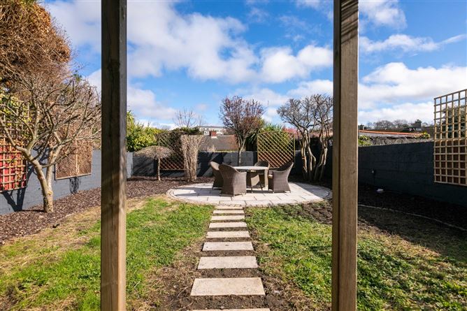 2 Owendore Avenue, Rathfarnham, Dublin 14