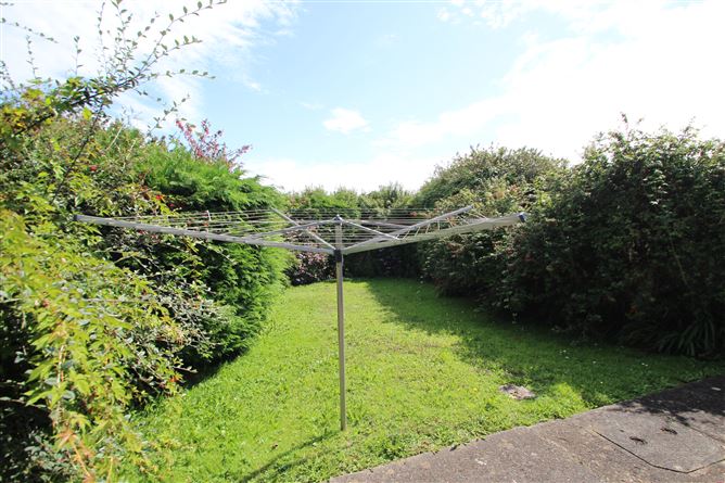 48 Glenwood, Carrigaline, Cork