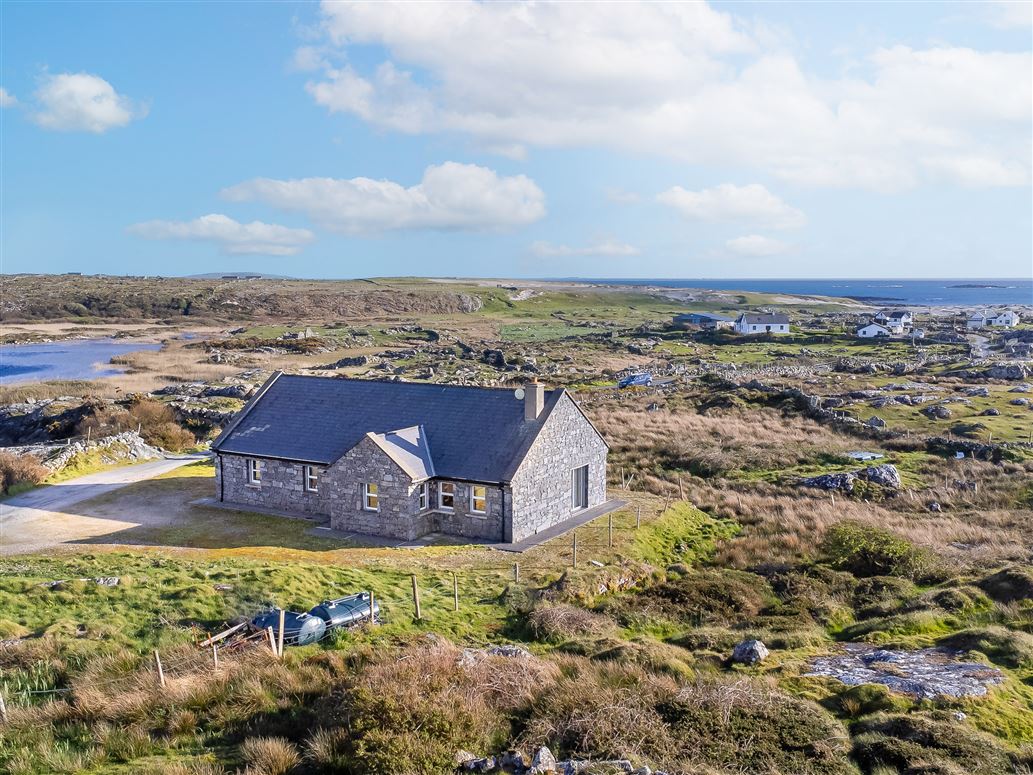 Campbell's Cottage,H91YF8F, Roundstone, Galway
