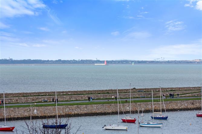 6 Marina View, Clarence Street, Dun Laoghaire, Co. Dublin