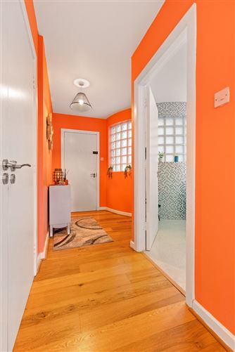 6 Marina View, Clarence Street, Dun Laoghaire, Co. Dublin