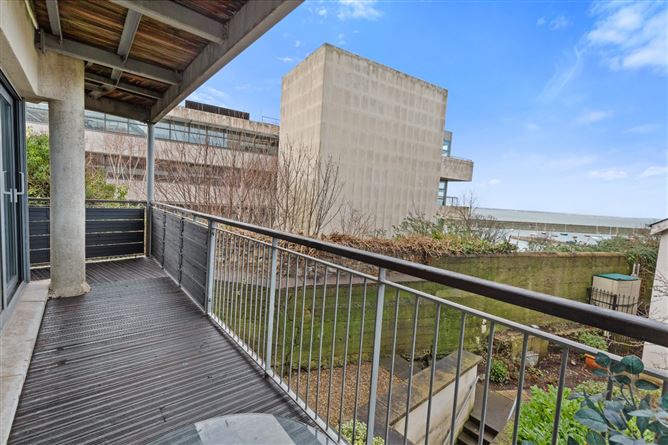 6 Marina View, Clarence Street, Dun Laoghaire, Co. Dublin