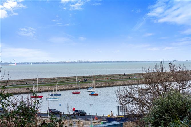 6 Marina View, Clarence Street, Dun Laoghaire, Co. Dublin