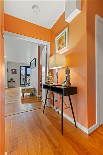 6 Marina View, Clarence Street, Dun Laoghaire, Co. Dublin