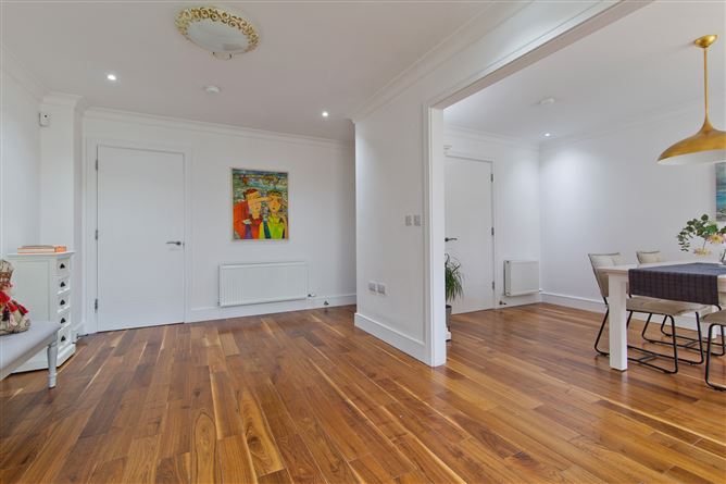 Photo 10 of 26 — 12 Diswellstown View, Castleknock, Dublin 15
