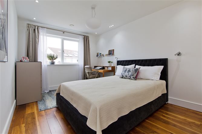 Photo 19 of 26 — 12 Diswellstown View, Castleknock, Dublin 15