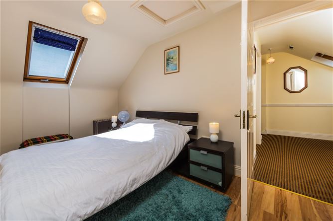 11 The Stables, Woodstown, Co.Waterford