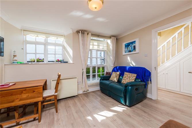 11 The Stables, Woodstown, Co.Waterford
