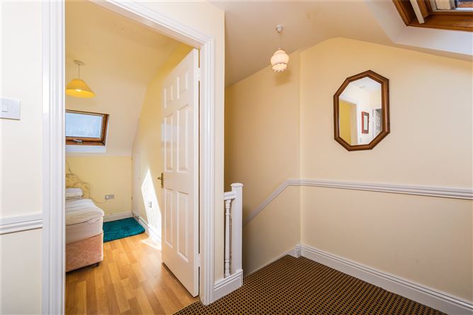 11 The Stables, Woodstown, Co.Waterford