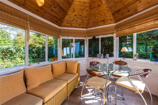11 The Stables, Woodstown, Co.Waterford