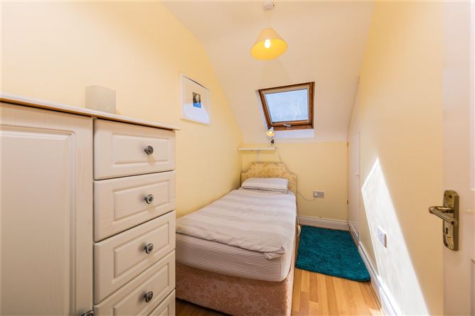 11 The Stables, Woodstown, Co.Waterford