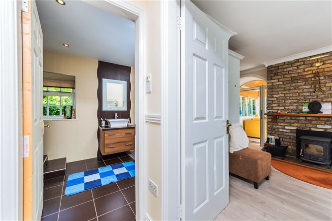 11 The Stables, Woodstown, Co.Waterford