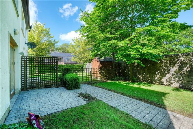 20 Saint Albans, Battery Road, Longford