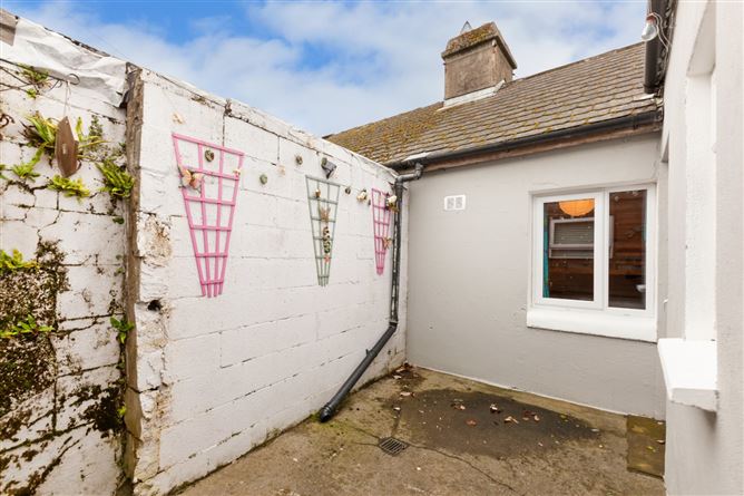 2 Bellevue Cottages, Old Finglas Road, Dublin 11