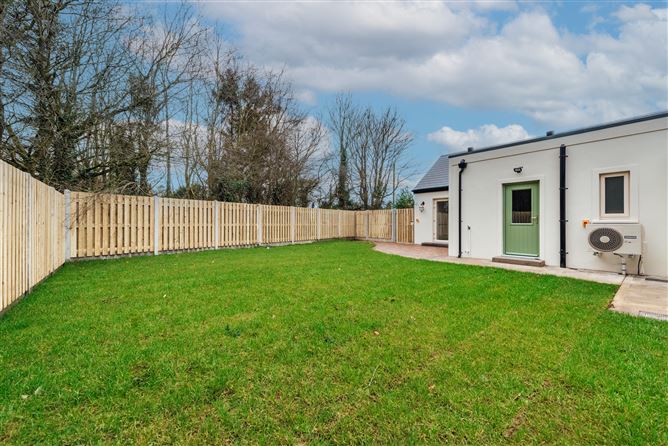 Hazelwood Lodge, Brownstown Great, Curragh, Kildare